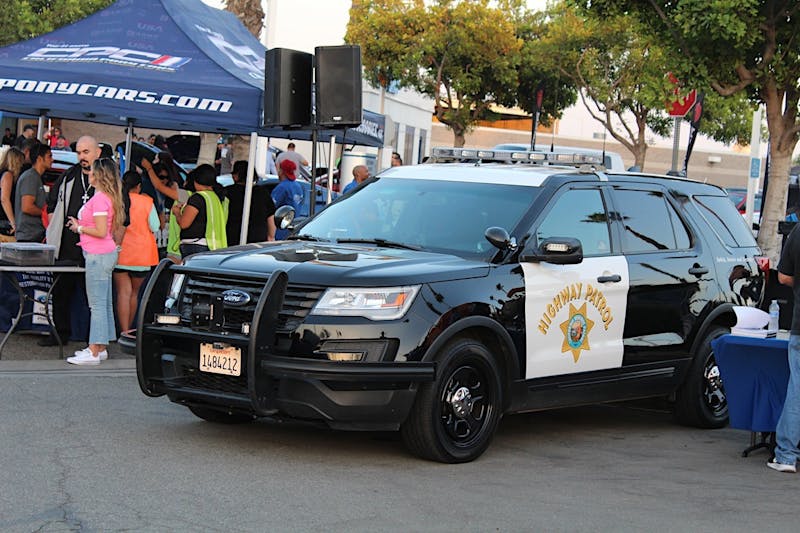 mustangs-after-dark-brings-old-and-new-enthusiasts-together-0029