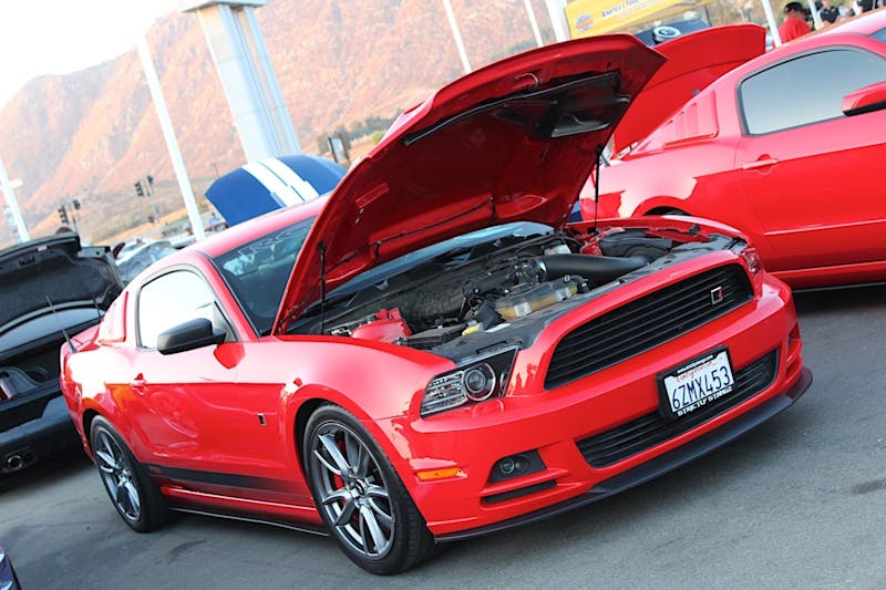 mustangs-after-dark-brings-old-and-new-enthusiasts-together-0031