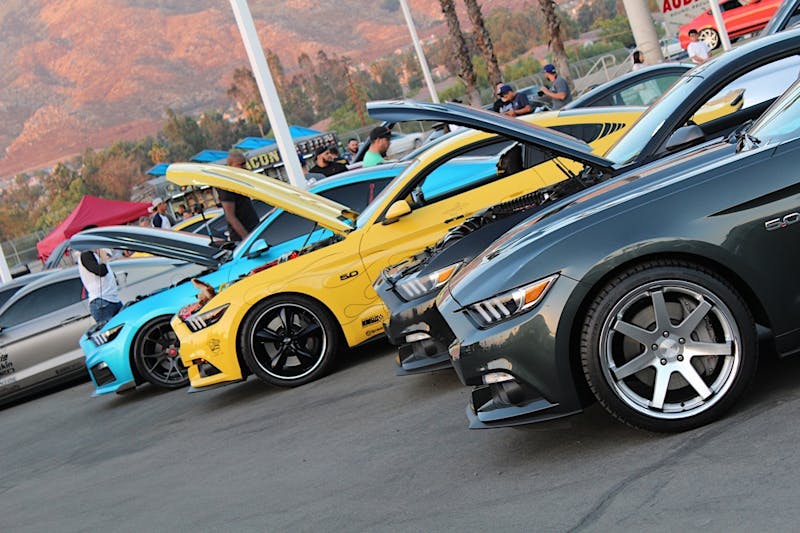 mustangs-after-dark-brings-old-and-new-enthusiasts-together-0033