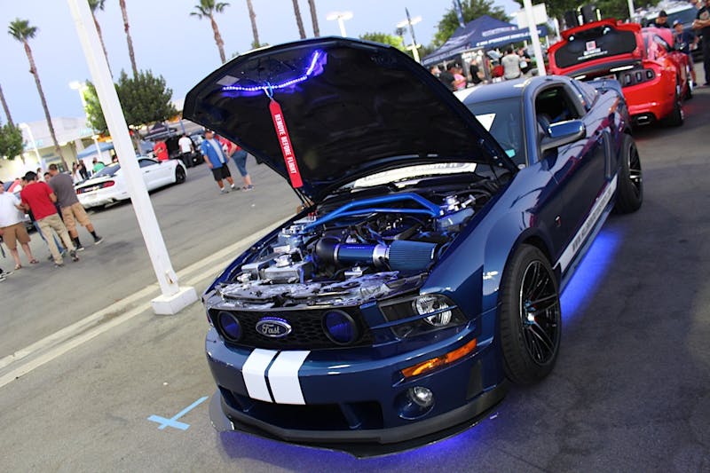 mustangs-after-dark-brings-old-and-new-enthusiasts-together-0042