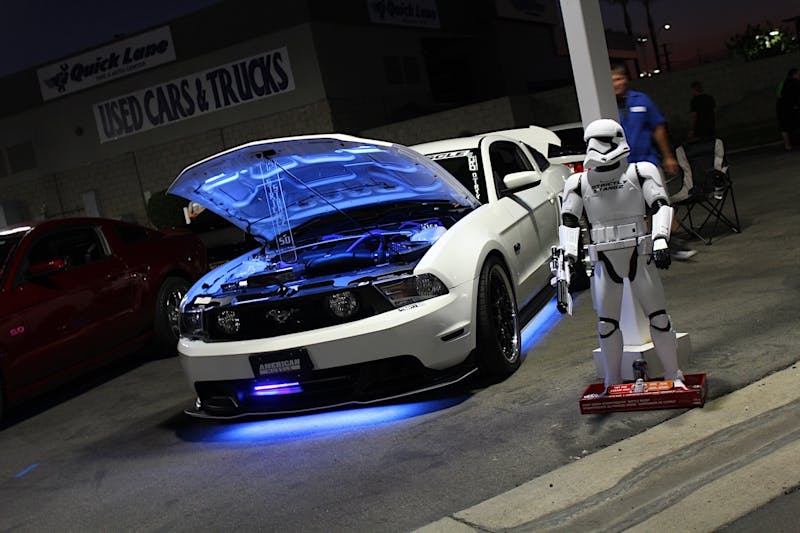 mustangs-after-dark-brings-old-and-new-enthusiasts-together-0043