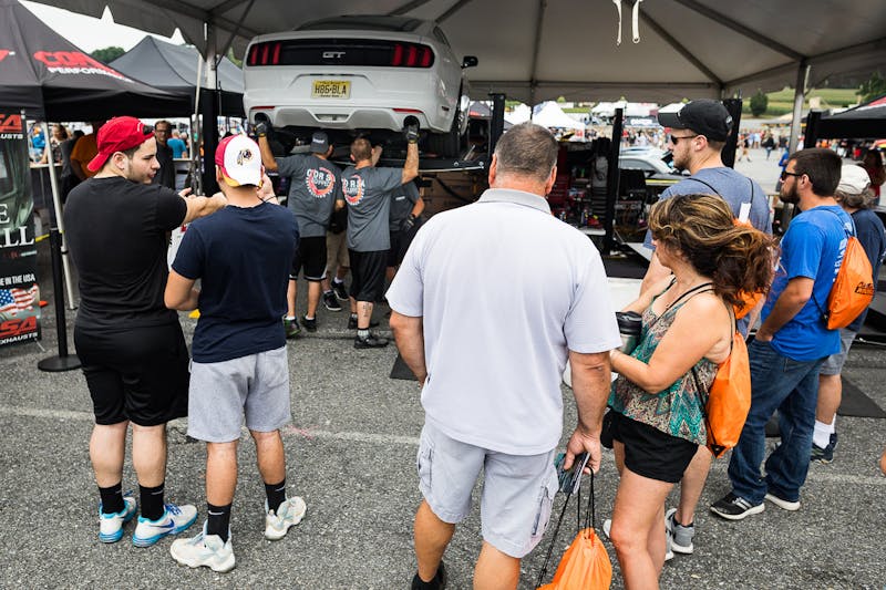 mustangs-invade-maple-grove-at-massive-americanmuscle-show-0042