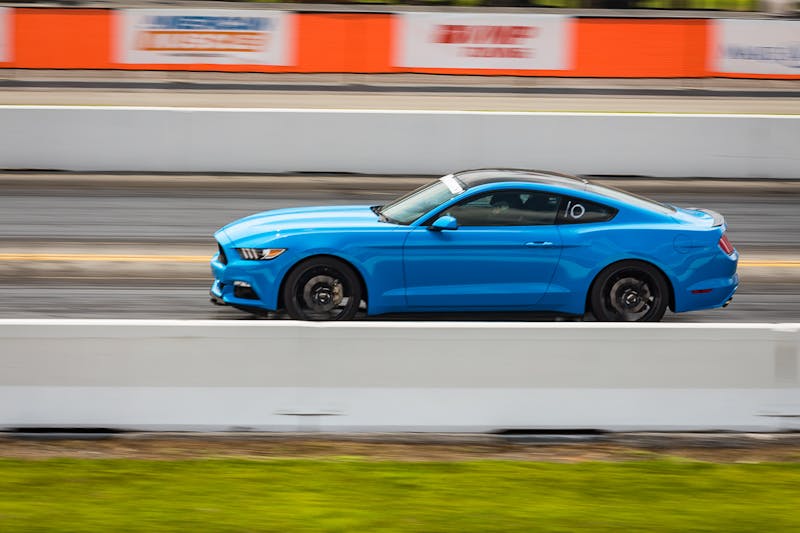 mustangs-invade-maple-grove-at-massive-americanmuscle-show-0052