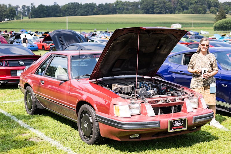 mustangs-invade-maple-grove-at-massive-americanmuscle-show-0055