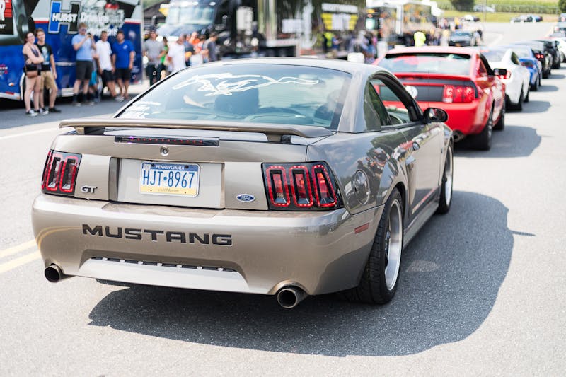 mustangs-invade-maple-grove-at-massive-americanmuscle-show-0060