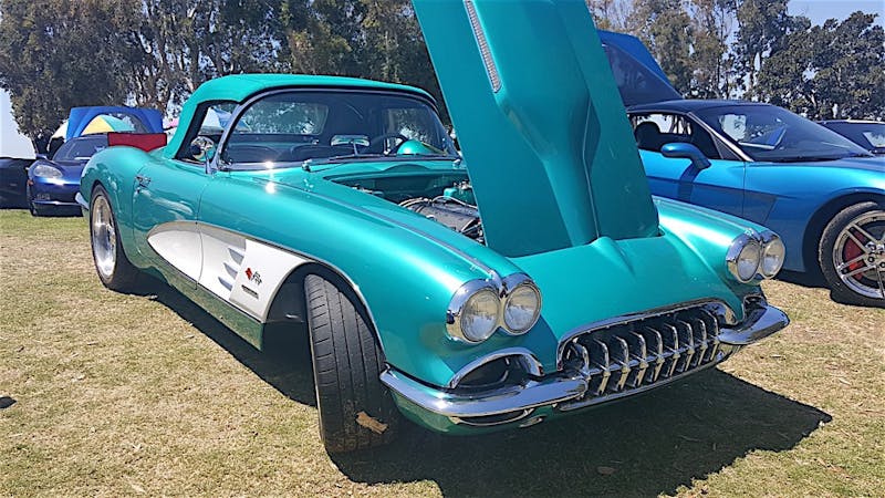 Turqoise-Green-1960-with-Old-LT18