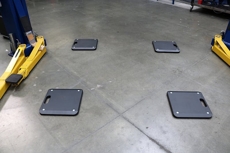 we-take-a-look-at-proforms-7000-lb-slim-wireless-scales-0027