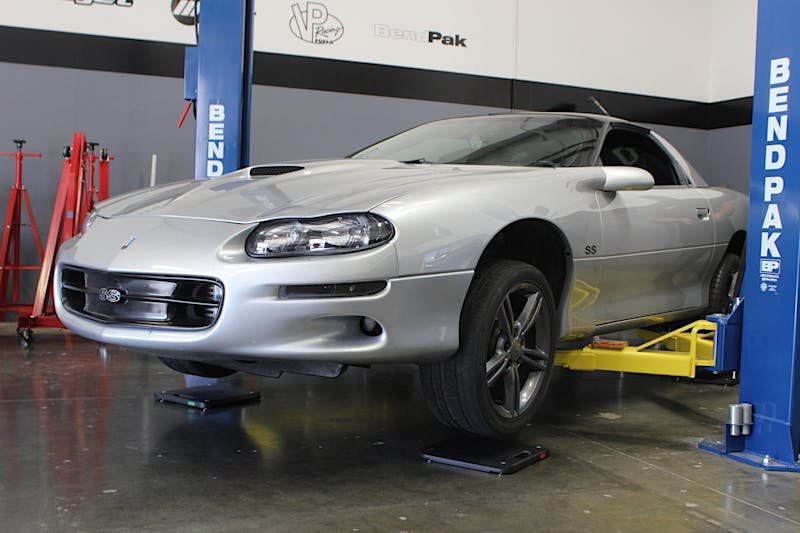 we-take-a-look-at-proforms-7000-lb-slim-wireless-scales-0040