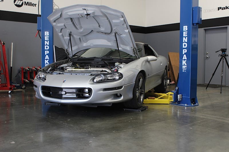 we-take-a-look-at-proforms-7000-lb-slim-wireless-scales-0043