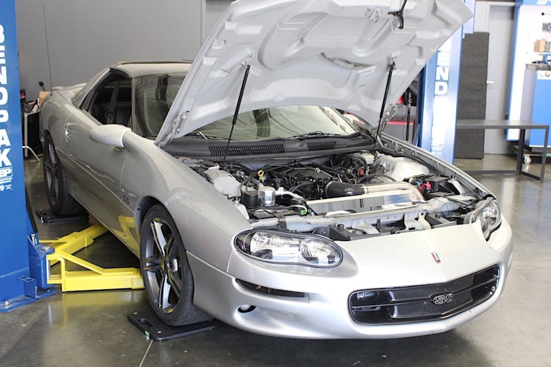 we-take-a-look-at-proforms-7000-lb-slim-wireless-scales-0047