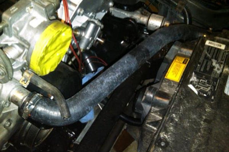 Fitting-the-Modified-Upper-Radiator-Hose