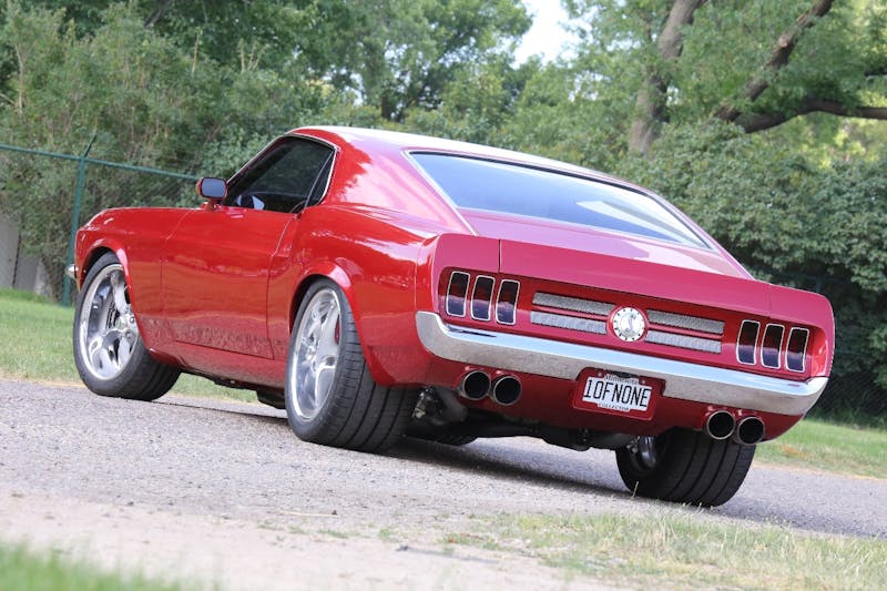 hellcat-conquering-classic-pony-packs-modern-gt500-power-0016