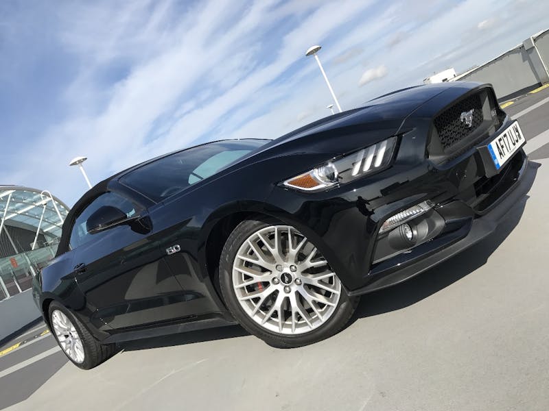 droptop-driving-on-the-other-side-of-the-road-in-a-mustang-gt-0013