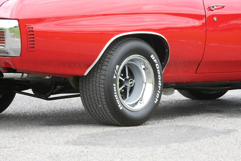 friends-and-family-come-together-to-build-this-awesome-70-chevelle-0027