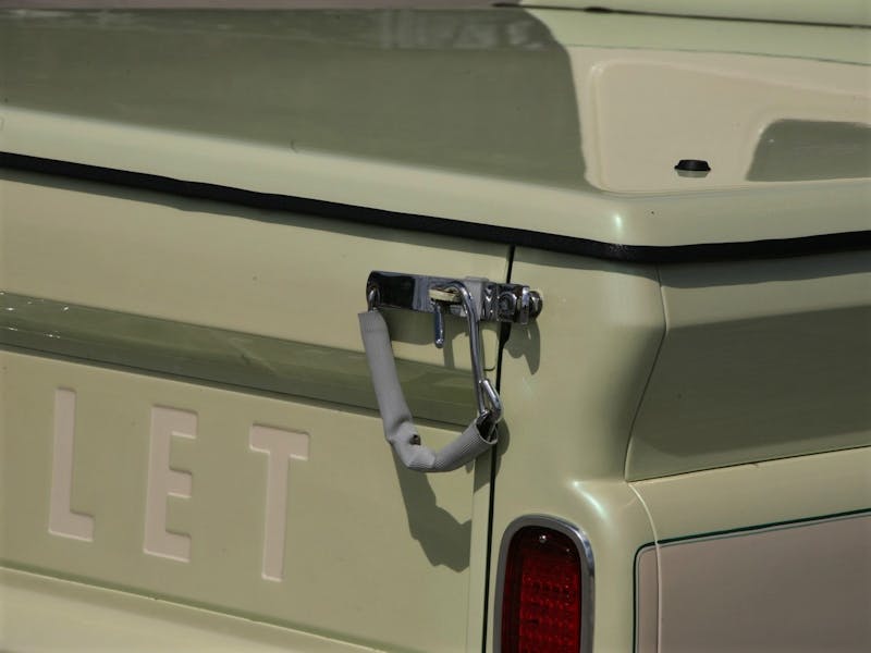 1961-chevrolet-apache-11