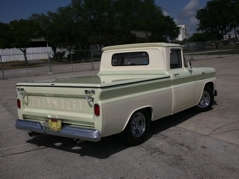 1961-chevrolet-apache-12