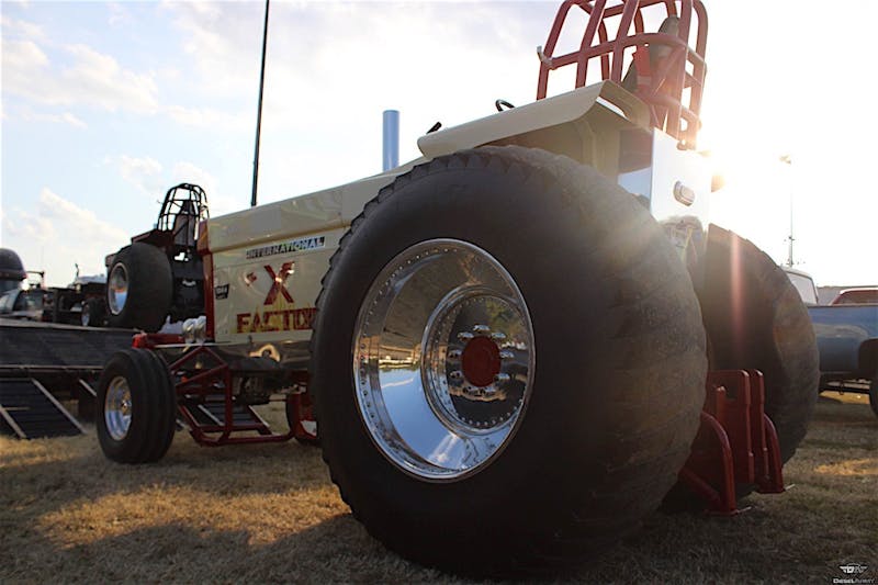 night-under-the-lights-sled-pulling-action-from-semo-district-fair-0025