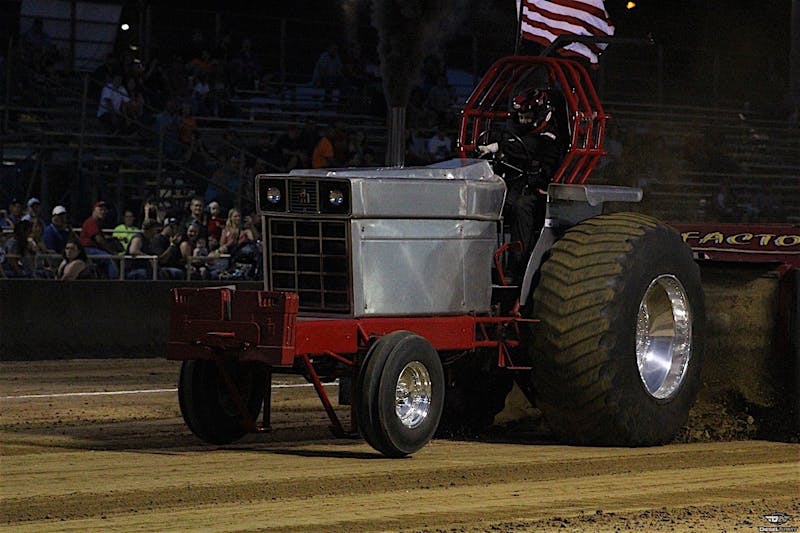 night-under-the-lights-sled-pulling-action-from-semo-district-fair-0033