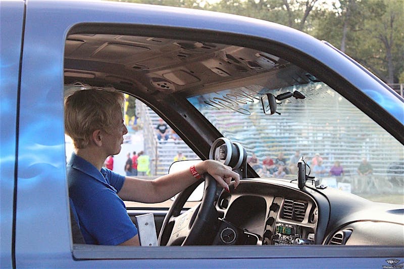 night-under-the-lights-sled-pulling-action-from-semo-district-fair-0043