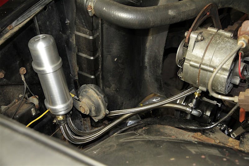 7 - reservoir and power steering hose routing