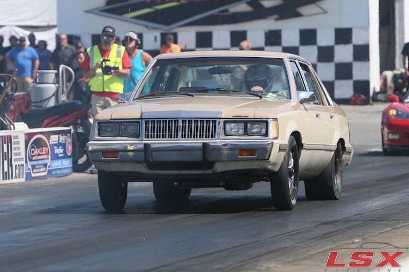 holley-ls-fest-2017-highlights-our-favorite-ls-swaps-0076