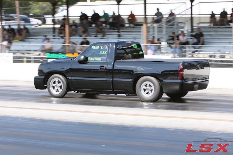 holley-ls-fest-2017-highlights-our-favorite-ls-swaps-0082