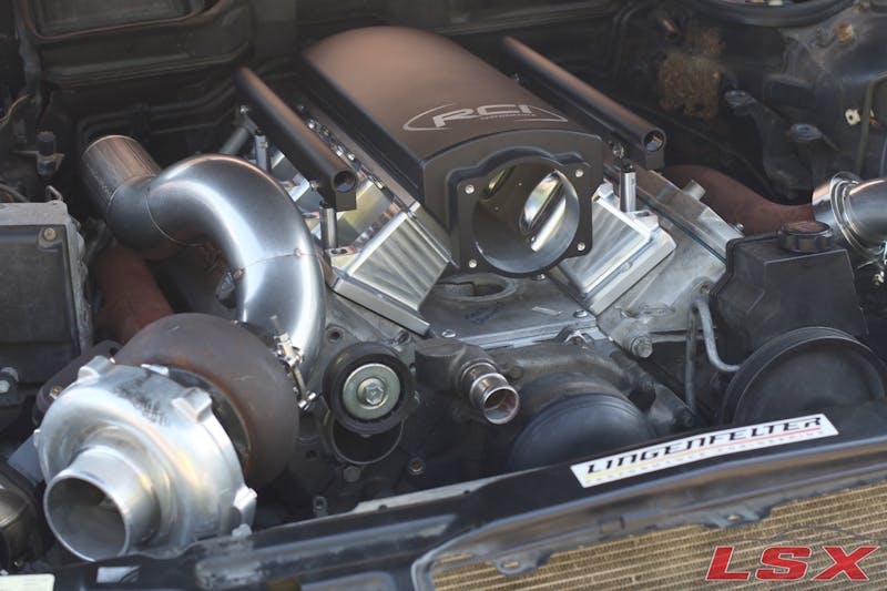 holley-ls-fest-2017-highlights-our-favorite-ls-swaps-0090