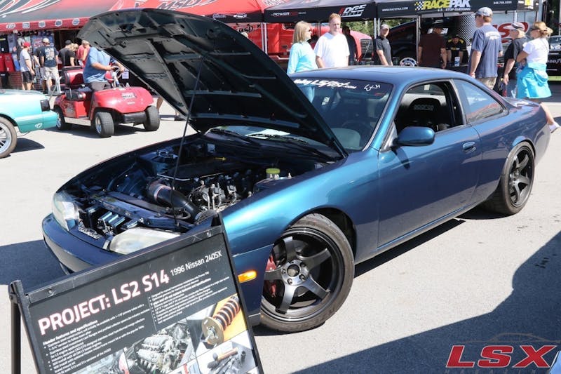 holley-ls-fest-2017-highlights-our-favorite-ls-swaps-0175