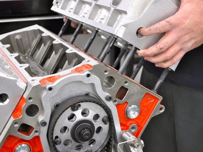 14b-Cylinder-Head-Install