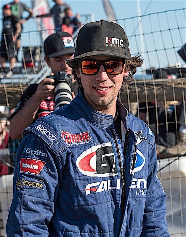 Ultra4-MetalCloak-044